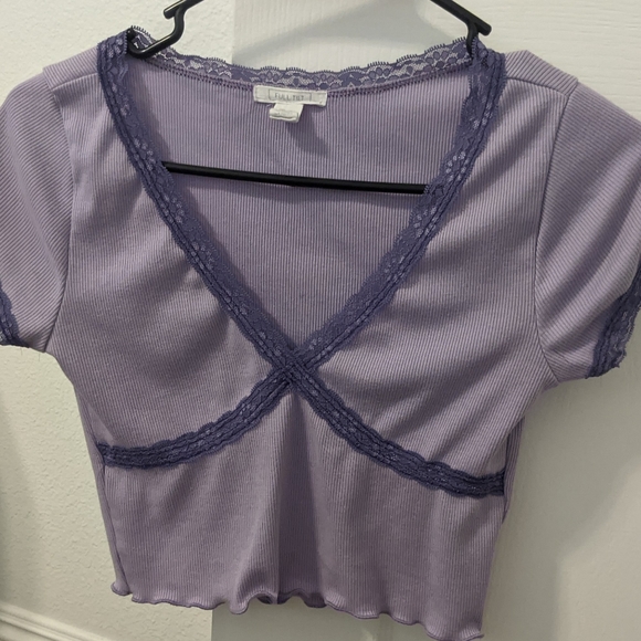 Purple lace and lettuce trim crop top - Picture 2 of 2